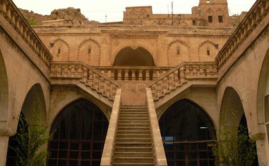Özel Uçaklı Butik Mardin – Midyat – Diyarbakır Turu