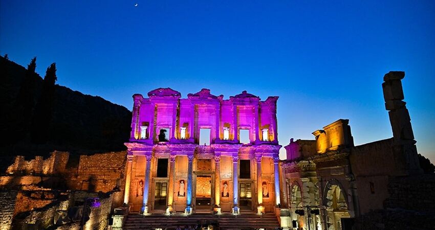 Efes Büyülü Geceler Turu