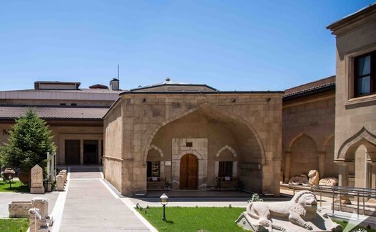 Isparta Gül Bahçeleri-   Salda Gölü - Sagalassos Turu