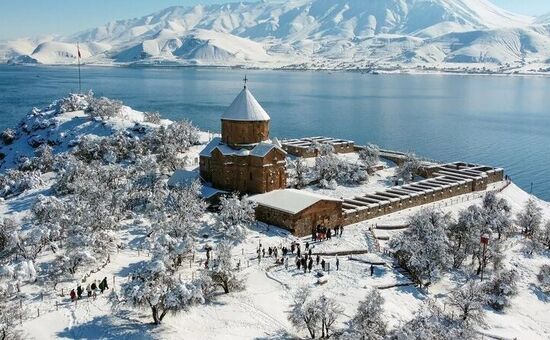 VAN – KARS – ERZURUM – PALANDÖKEN TURU