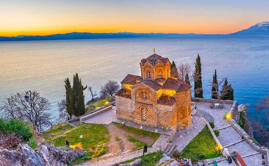 Uçaklı Büyük Balkan Turu